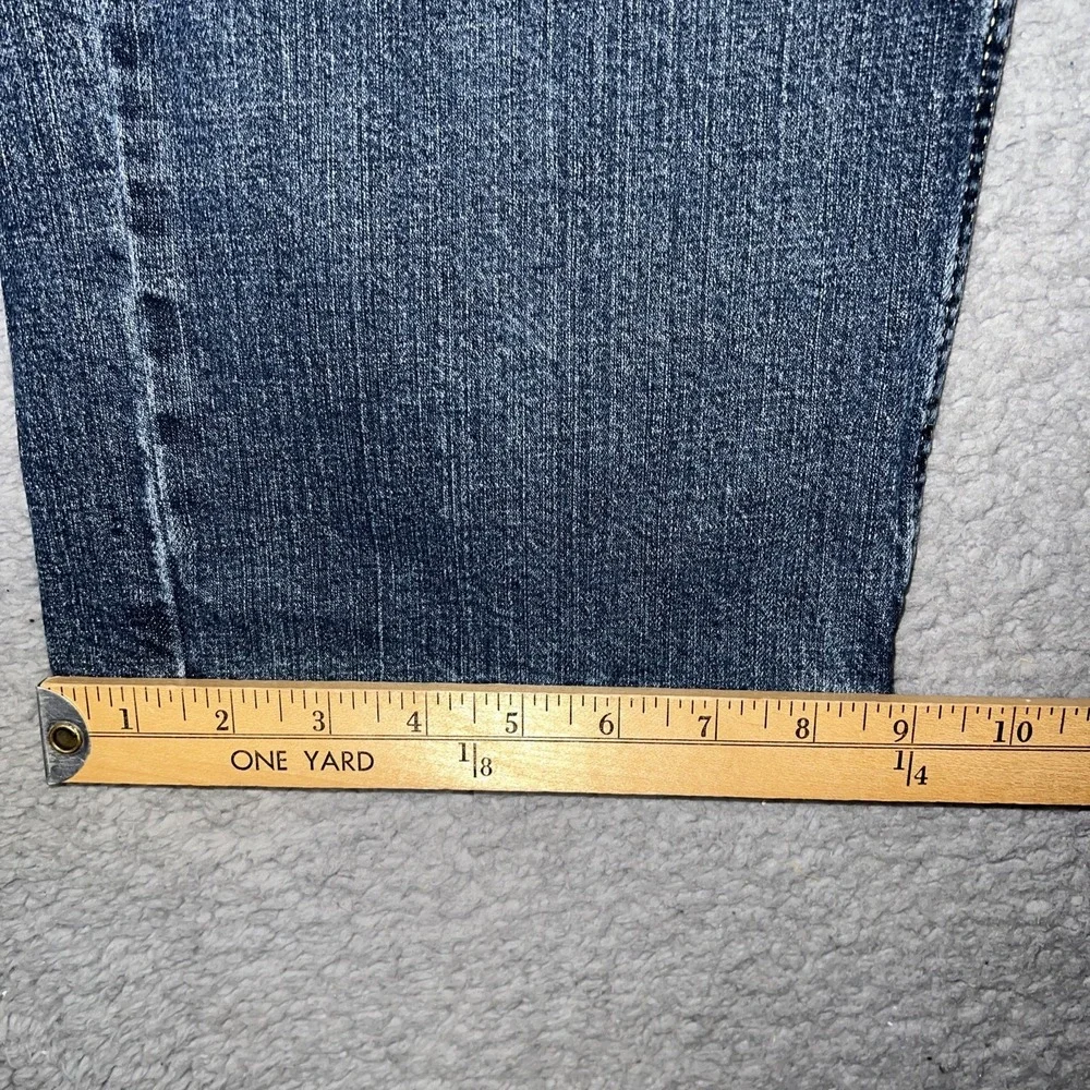 Levis levi signature